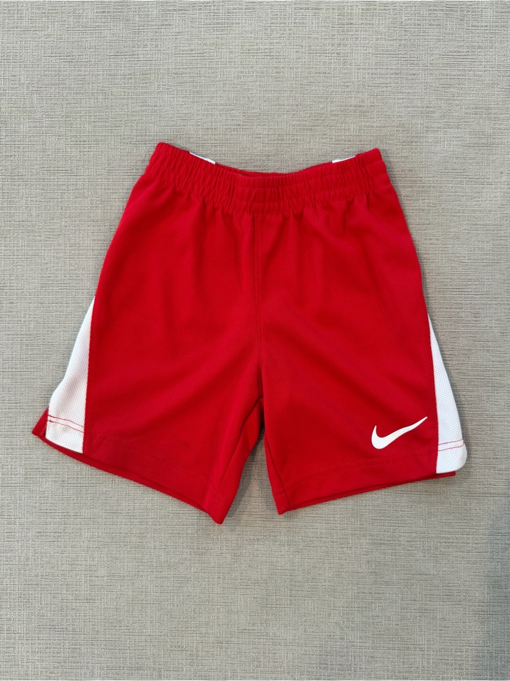 Boys Nike Dri-FIT Performance Shorts - Size 5